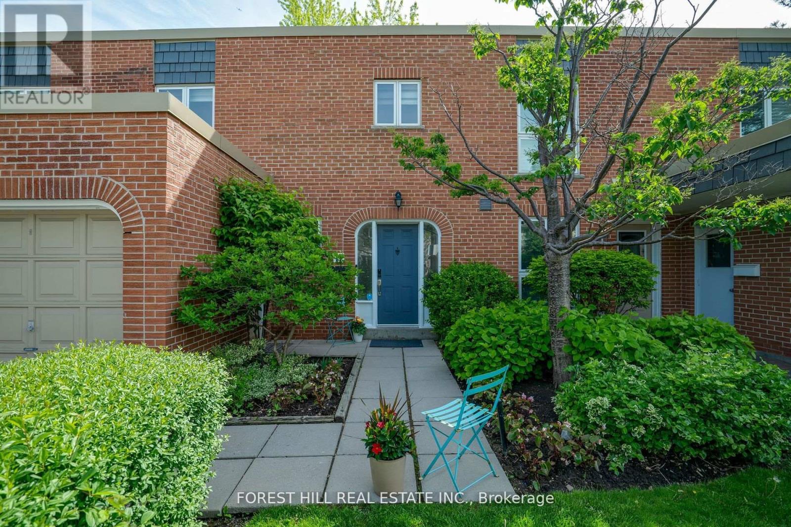 11 Scenic Mill Way, Toronto (St. Andrew-Windfields), Ontario  M2L 1S4 - Photo 2 - C12197840