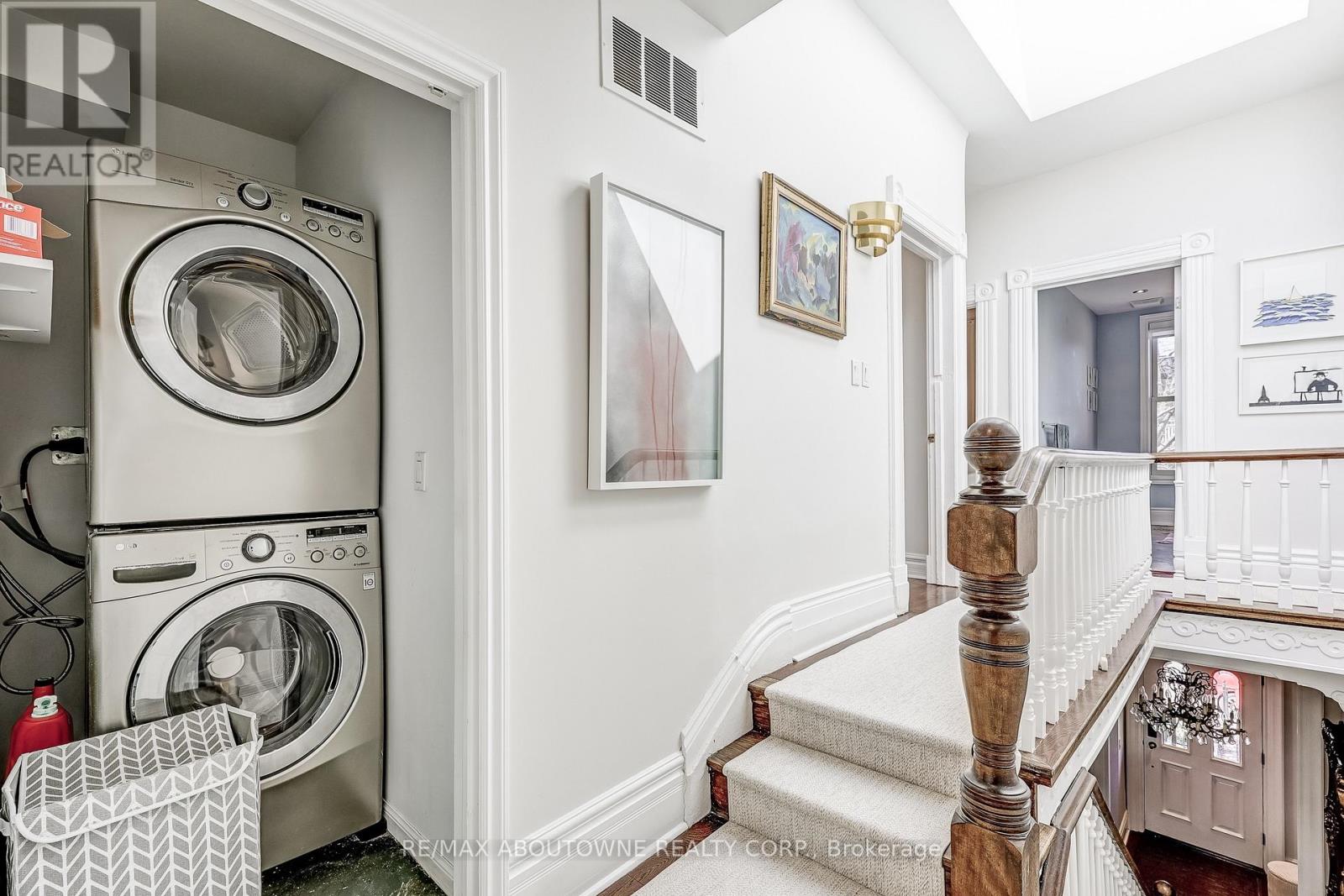 301 Sumach Street, Toronto (Cabbagetown-South St. James Town), Ontario  M5A 3K4 - Photo 12 - C12197945