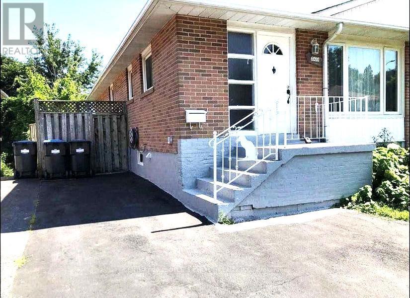 (Walkout Unit) - 2638 Sherhill Drive, Mississauga, Ontario  L5J 3Z3 - Photo 2 - W12140306