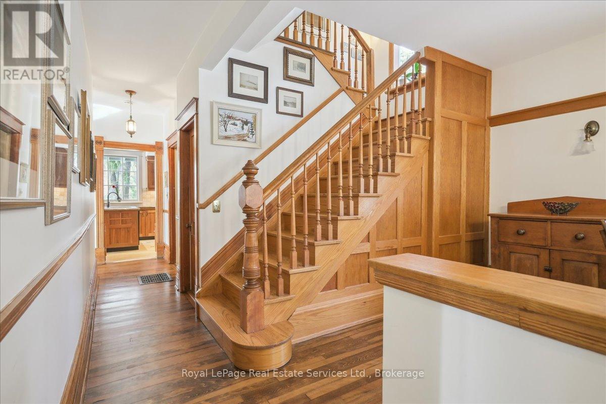 301 Palmer Avenue, Oakville, Ontario  L6J 1T2 - Photo 12 - W12113688