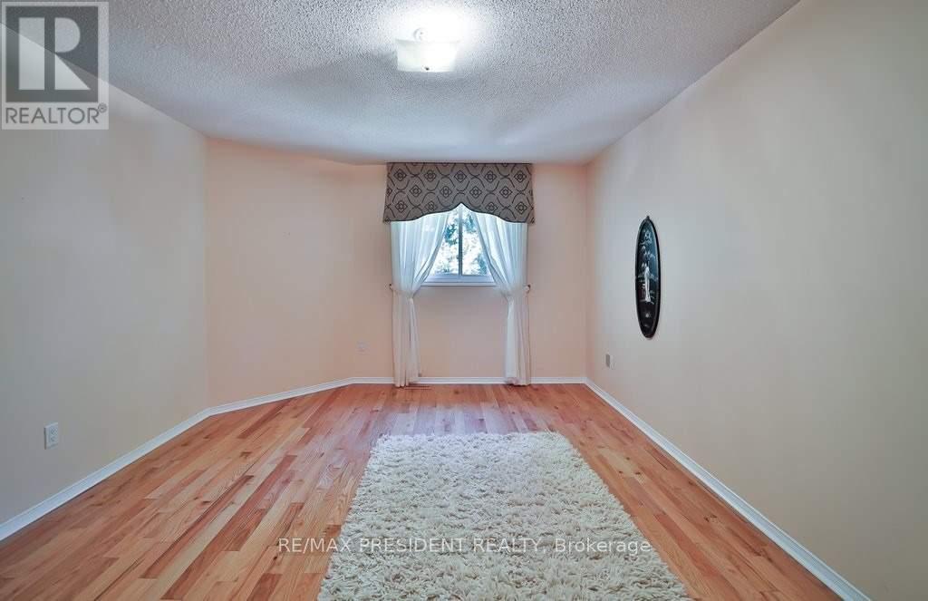 30 Anvil Court, Richmond Hill (Westbrook), Ontario  L4C 9G6 - Photo 28 - N12197799