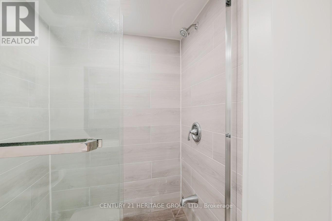 717 Yarfield Crescent, Newmarket, Ontario  L3X 1C5 - Photo 38 - N12197848