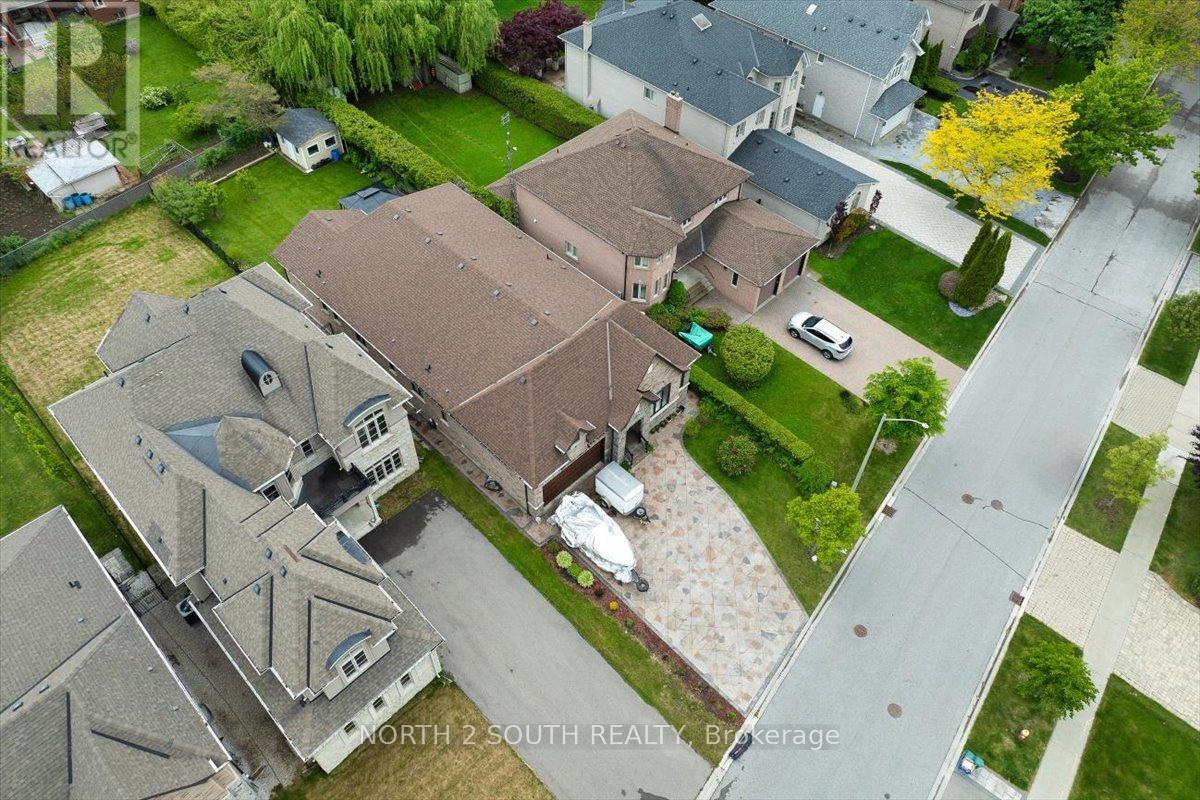 Property at 115 ARTEN AVENUE image 2