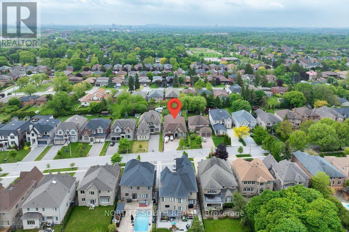 115 Arten Avenue, Richmond Hill, Ontario  L4C 9Y3 - Photo 3 - N12197849