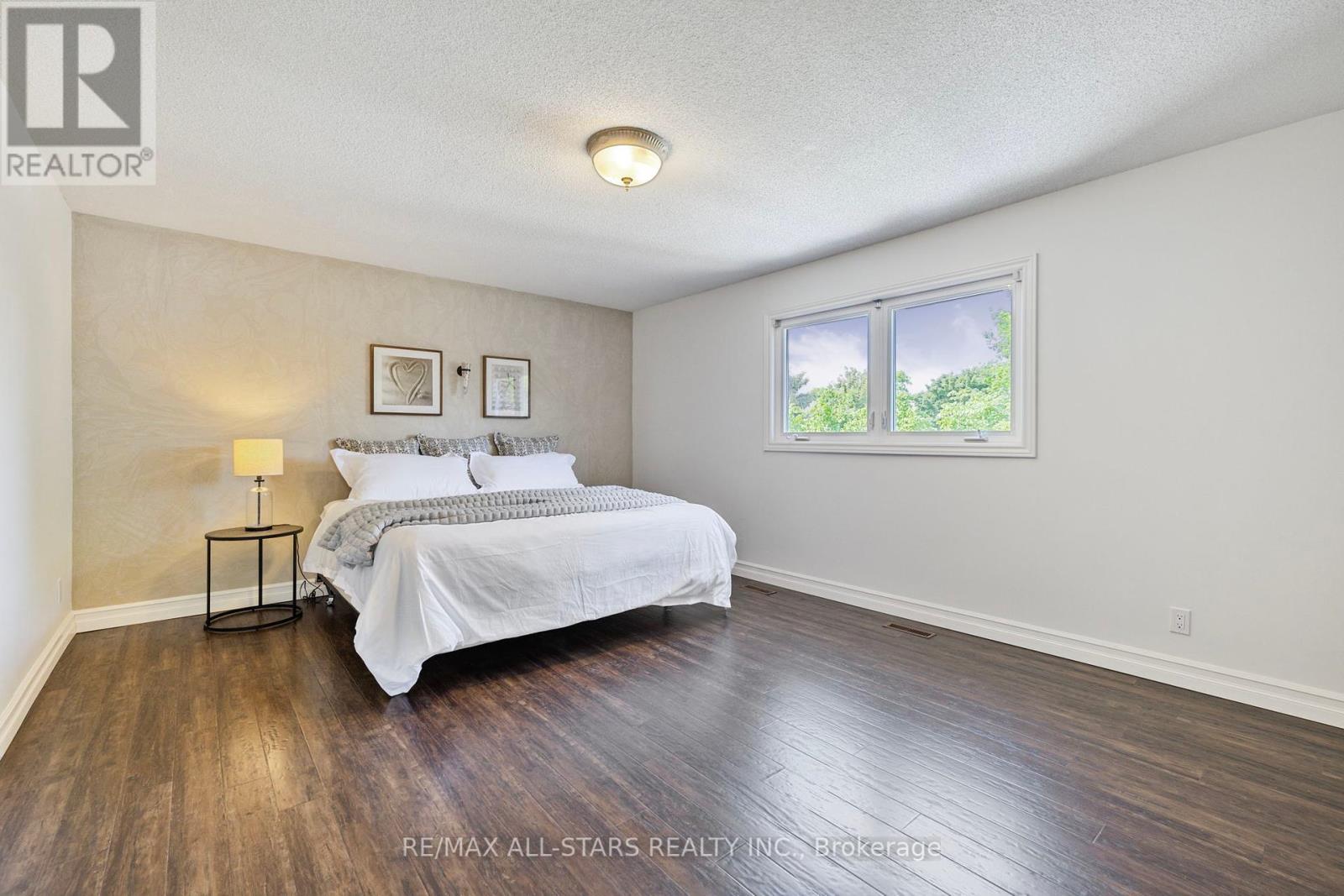 98 Natanya Boulevard, Georgina, Ontario  L4P 3P9 - Photo 25 - N12197865