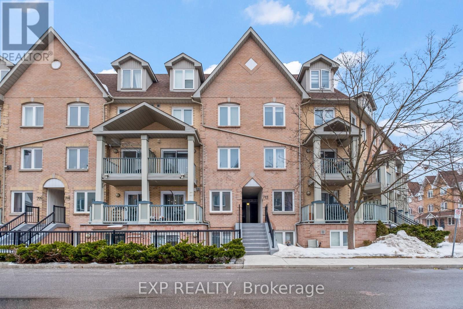 712 - 75 Weldrick Road E, Richmond Hill (Observatory), Ontario  L4C 0H9 - Photo 3 - N12198019