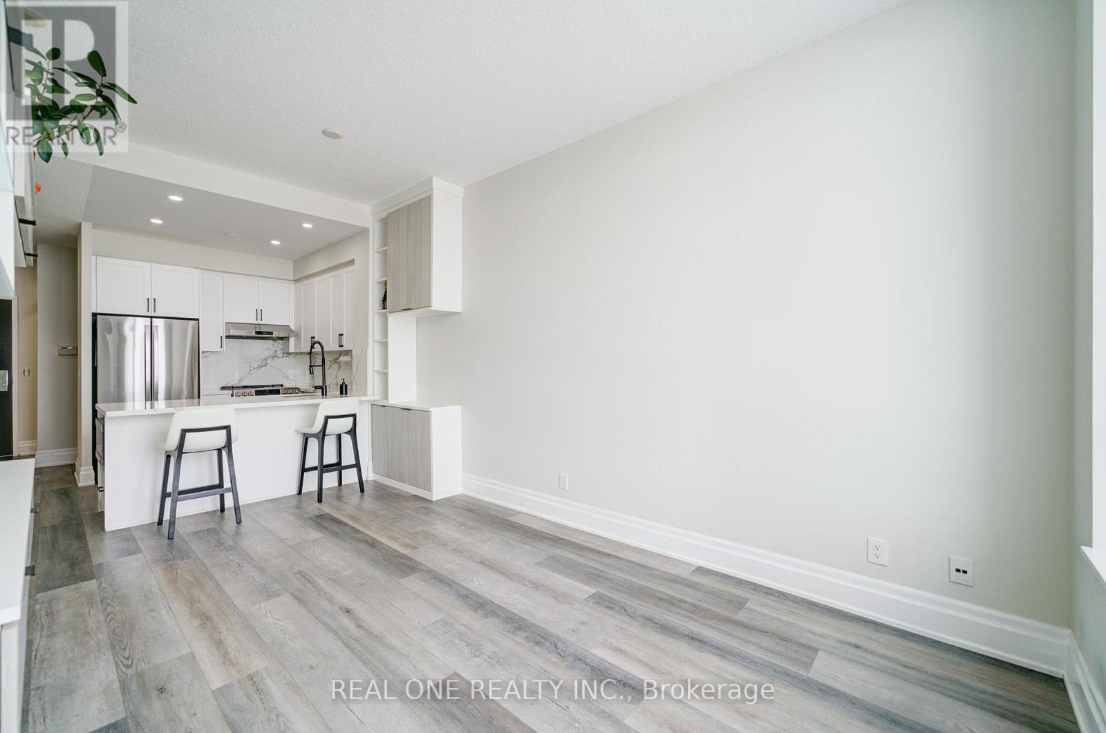 107 - 111 Upper Duke Crescent, Markham, Ontario  L6G 0C8 - Photo 22 - N12198030