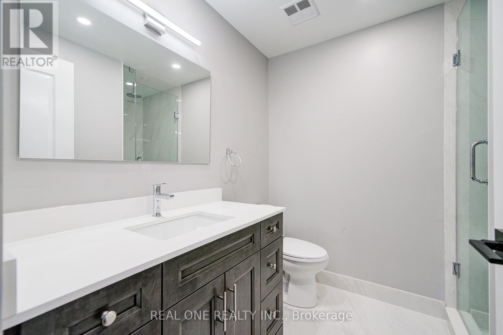 107 - 111 Upper Duke Crescent, Markham, Ontario  L6G 0C8 - Photo 9 - N12198030