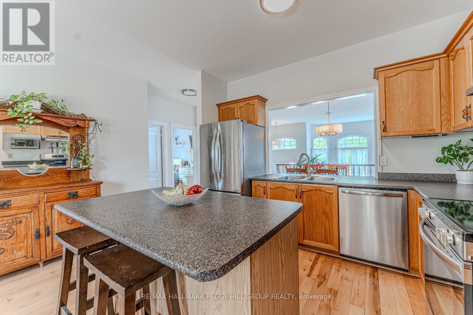 255 Mapleton Avenue, Barrie (Holly), Ontario  L4N 8T3 - Photo 10 - S12197789