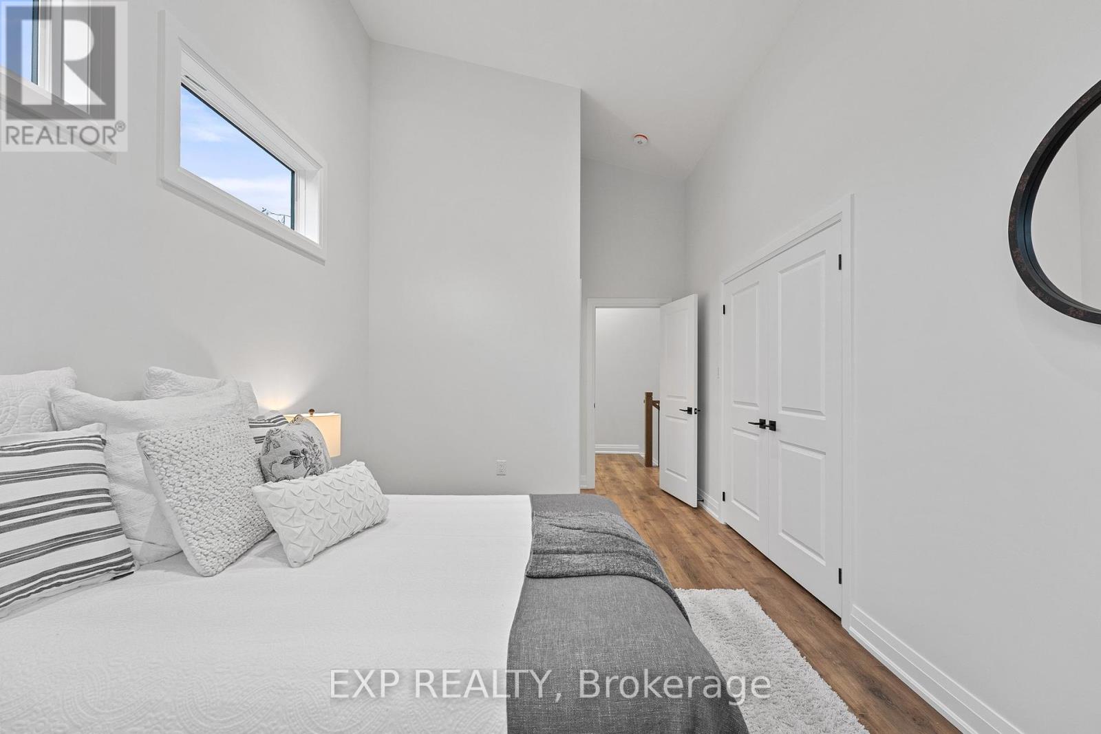 168 Berczy Street, Barrie, Ontario  L4M 3R6 - Photo 20 - S12197877
