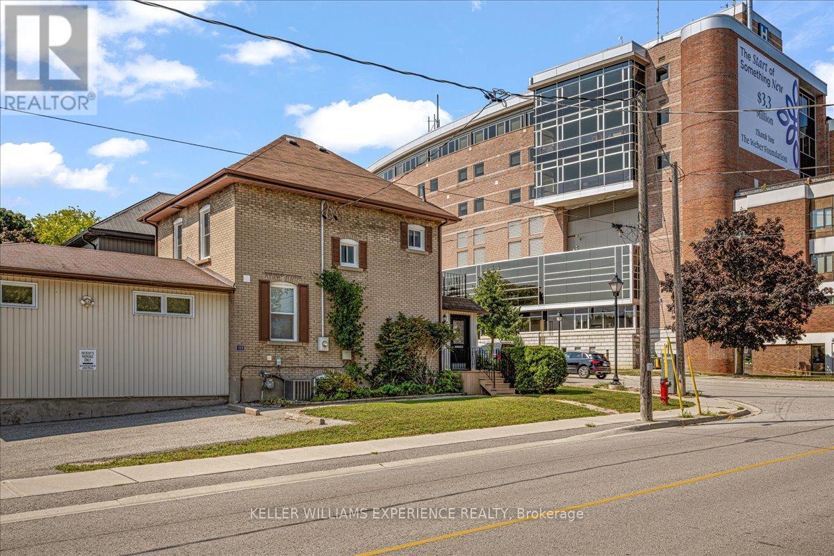153 Colborne Street W, Orillia, Ontario  L3V 2Z4 - Photo 3 - S12197881