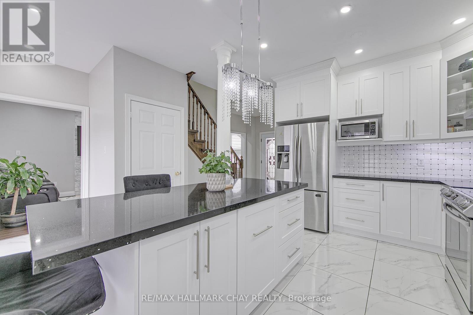 7 Penvill Trail, Barrie, Ontario  L4N 1T7 - Photo 21 - S12197885