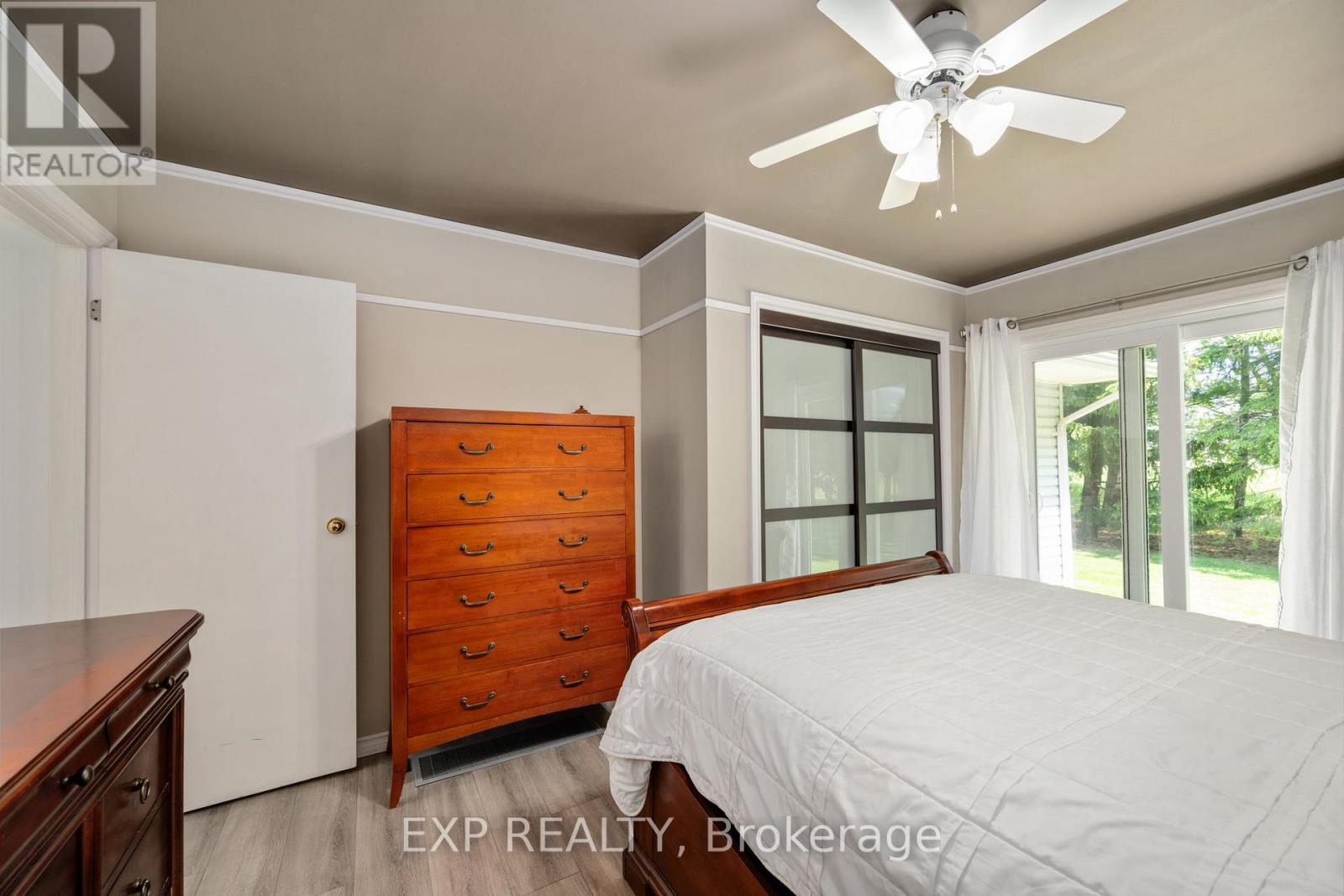 3069 Coltsfoot Drive, Southwest Middlesex, Ontario  N0L 1M0 - Photo 18 - X12198137