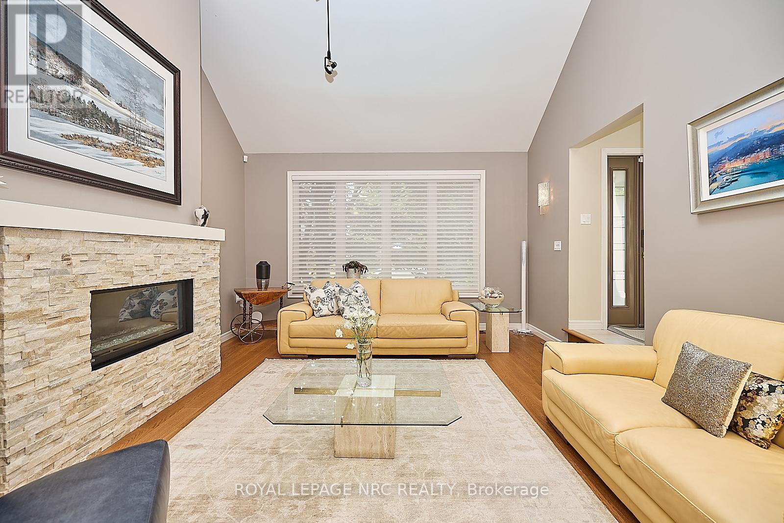 13 Oak Drive, Niagara-On-The-Lake, Ontario  L0S 1J0 - Photo 17 - X12198006