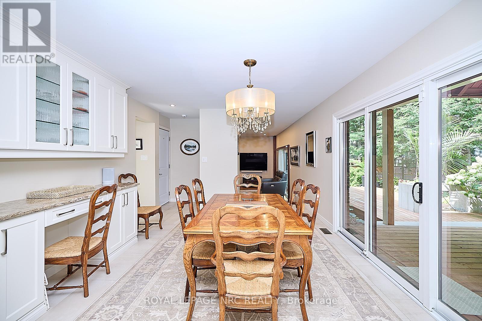 13 Oak Drive, Niagara-On-The-Lake, Ontario  L0S 1J0 - Photo 16 - X12198006