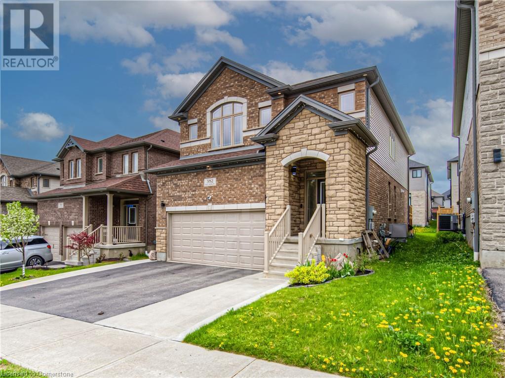 382 Beechdrops Drive, Waterloo, Ontario  N2V 0E8 - Photo 2 - 40737860