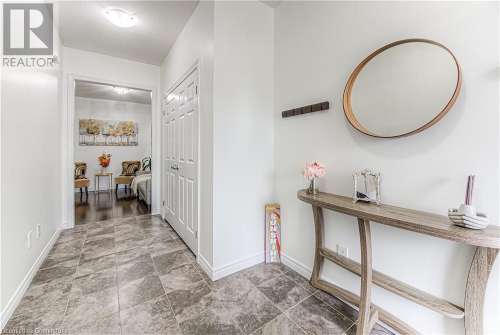 382 Beechdrops Drive, Waterloo, Ontario  N2V 0E8 - Photo 5 - 40737860