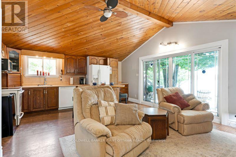 193 Pretties Island Road, Drummond/north Elmsley, Ontario  K7C 4K8 - Photo 8 - X12146432