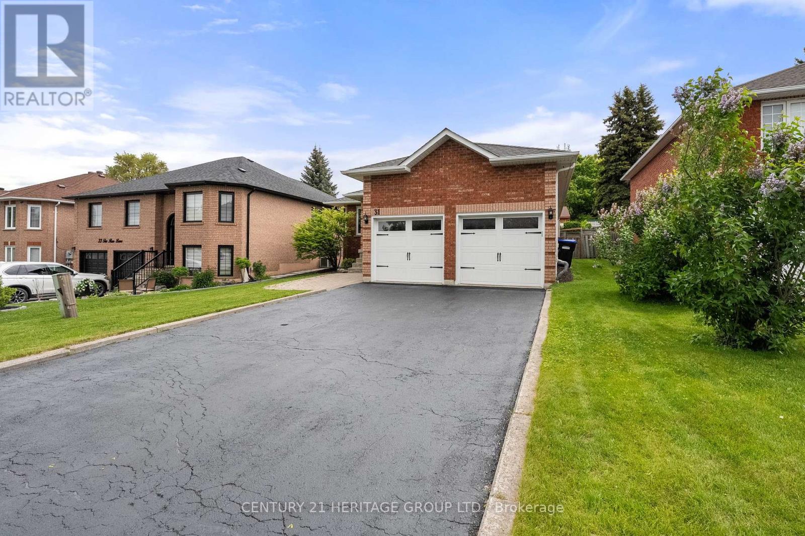 31 Fox Run Lane, Bradford West Gwillimbury, Ontario  L3Z 2J1 - Photo 33 - N12170243