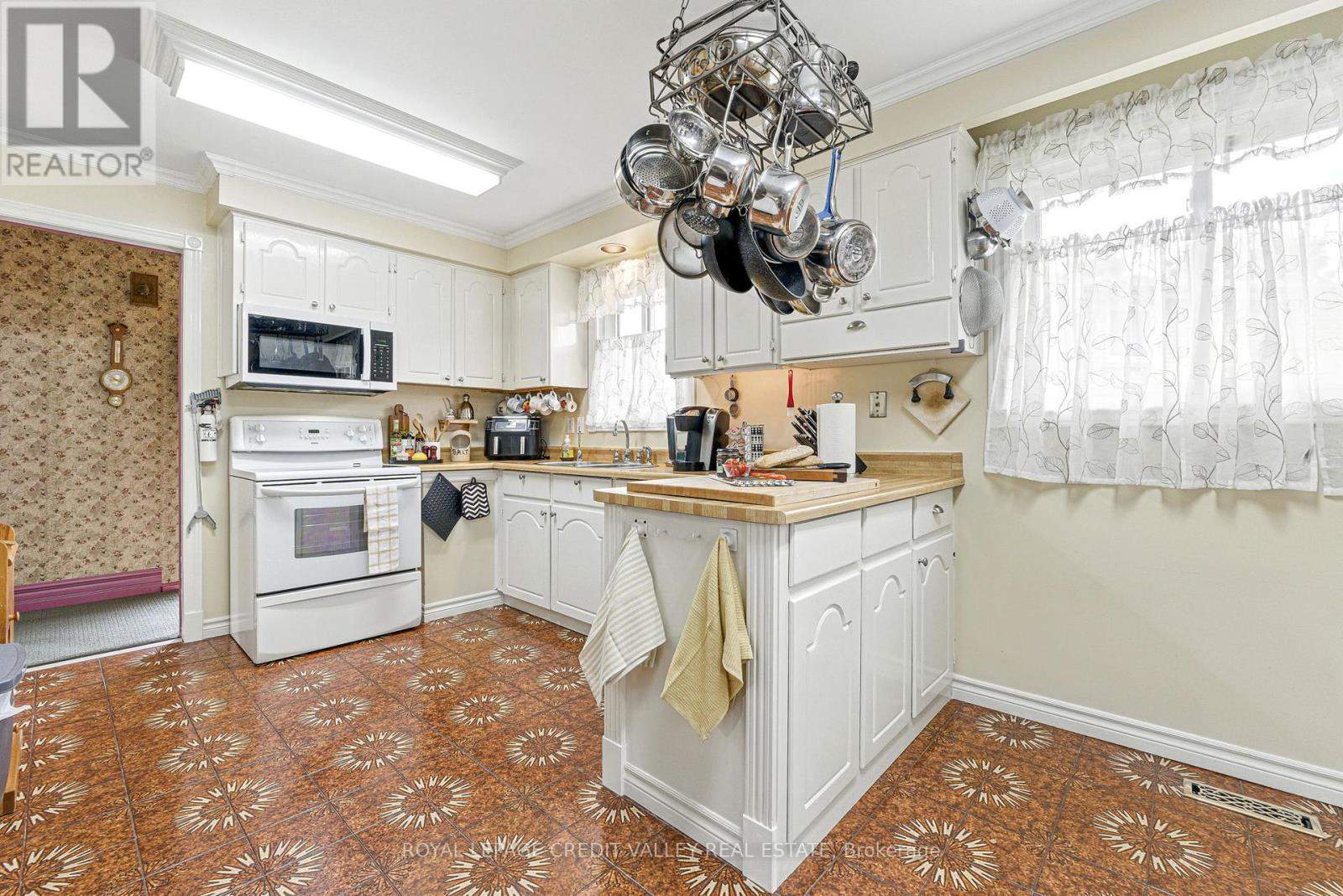 74 Roseville Drive, Brampton, Ontario  L6Y 2G8 - Photo 11 - W12197791