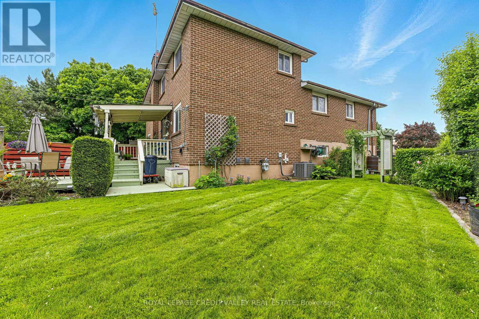 74 Roseville Drive, Brampton, Ontario  L6Y 2G8 - Photo 36 - W12197791