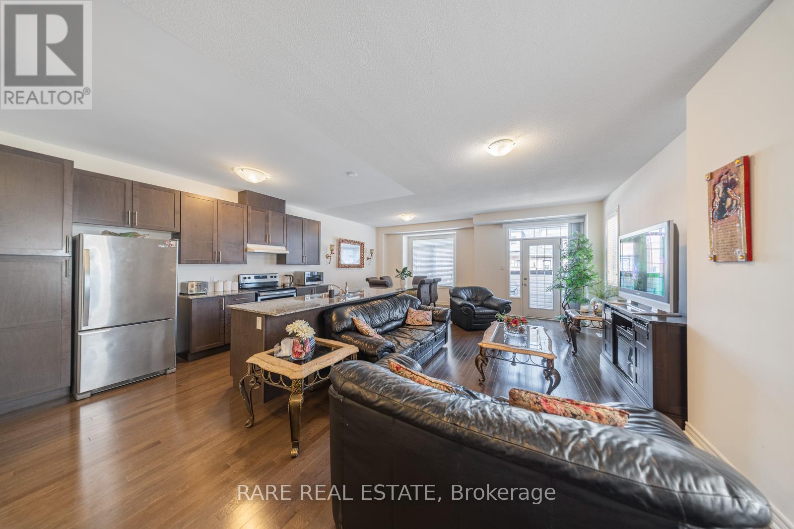 91 Fruitvale Circle, Brampton, Ontario  L7A 5C4 - Photo 8 - W12197792