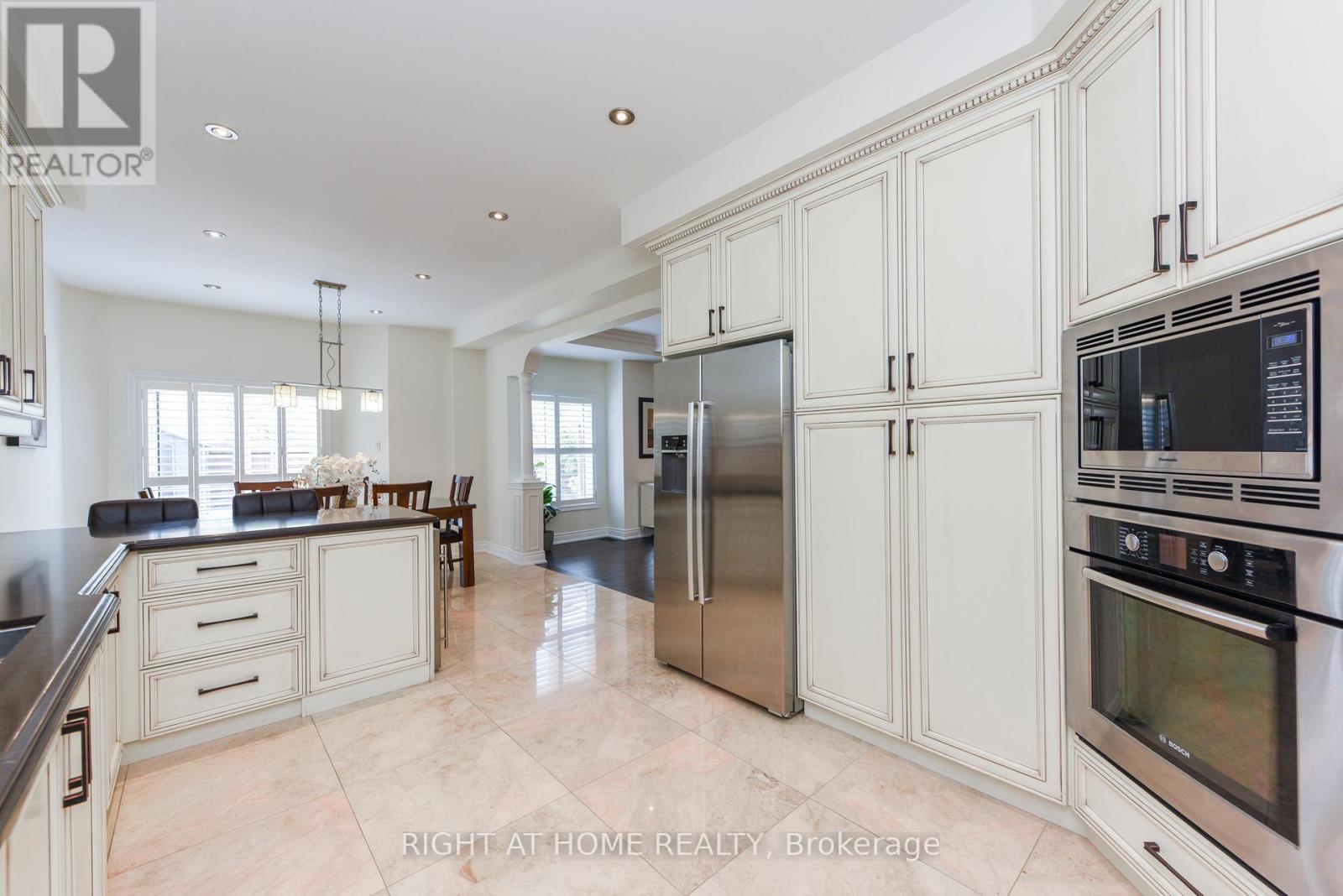 7148 Wrigley Court, Mississauga (Meadowvale Village), Ontario  L5W 0C8 - Photo 13 - W12197796