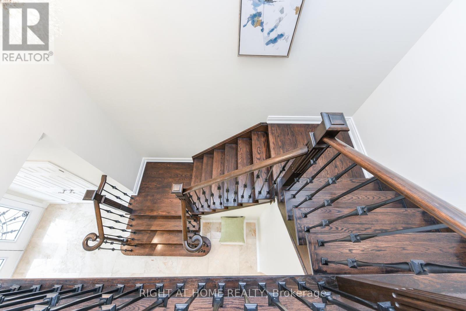 7148 Wrigley Court, Mississauga (Meadowvale Village), Ontario  L5W 0C8 - Photo 5 - W12197796