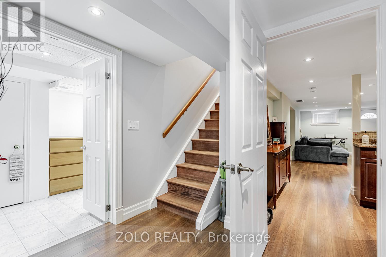 1 Forthbridge Crescent, Toronto (Downsview-Roding-Cfb), Ontario  M3M 1Z9 - Photo 25 - W12197827
