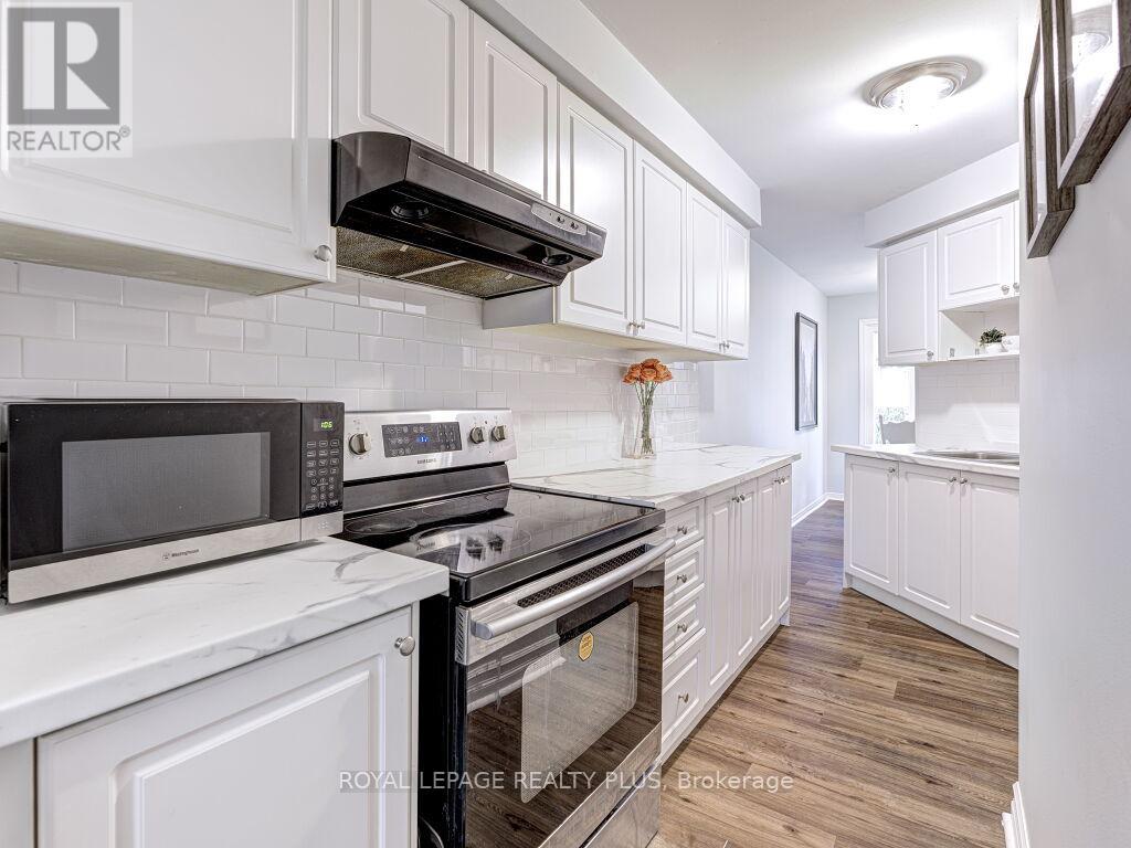2 - 5020 Delaware Drive, Mississauga (Hurontario), Ontario  L4X 3C5 - Photo 6 - W12197869