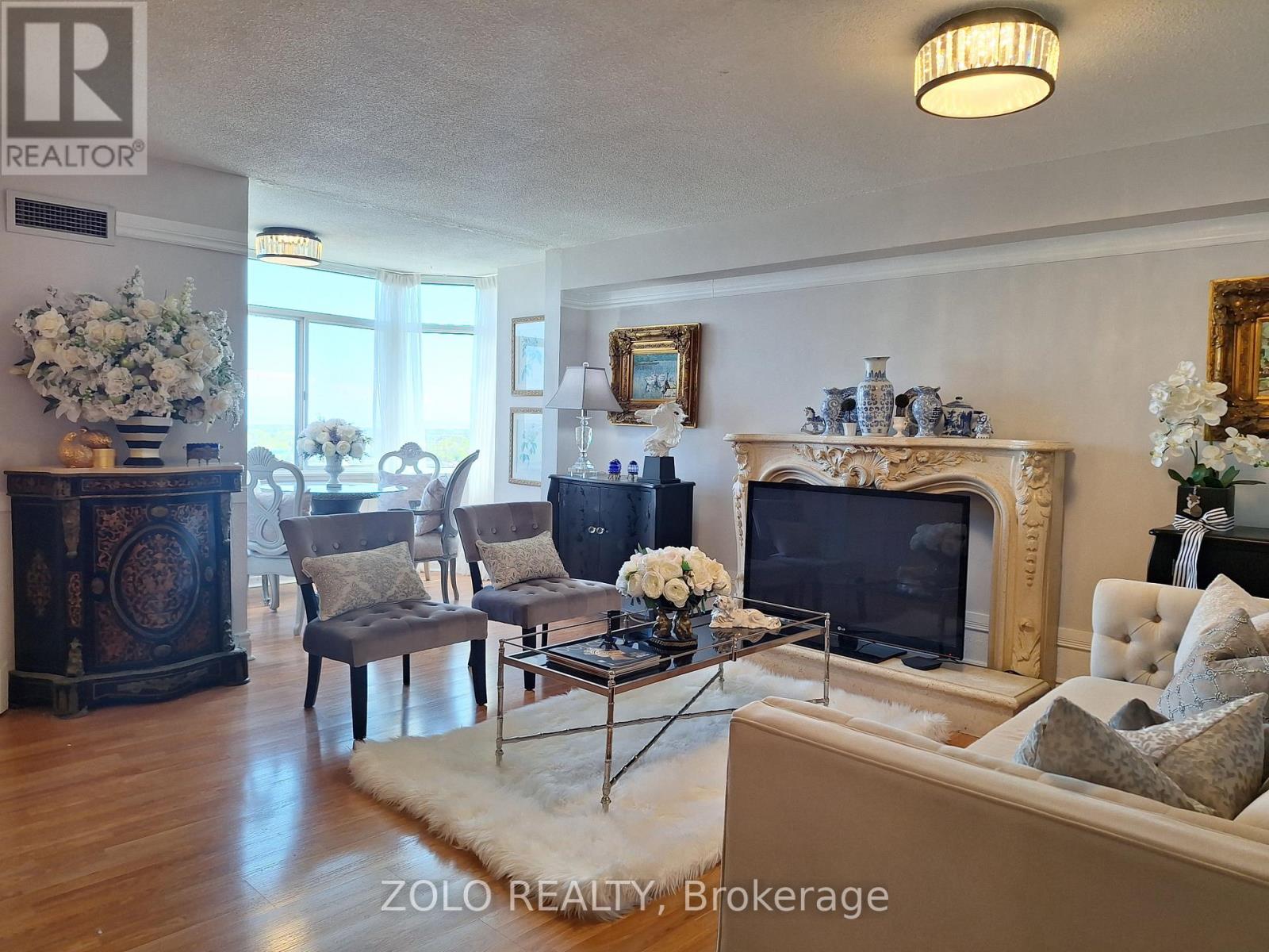 1001 - 300 WEBB DRIVE, Mississauga, Ontario