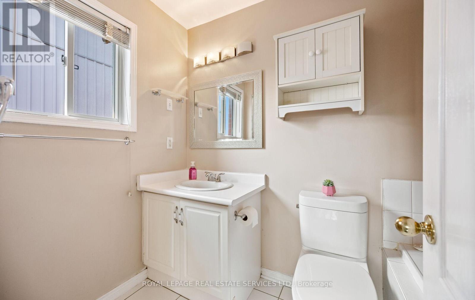 812 Golden Farmer Way, Mississauga, Ontario  L5W 1A7 - Photo 32 - W12197873
