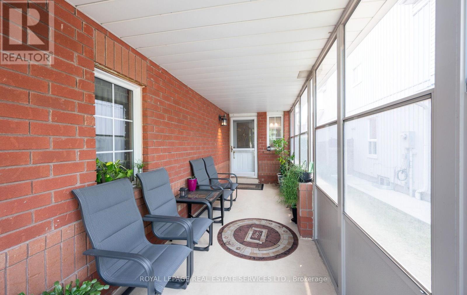 812 Golden Farmer Way, Mississauga, Ontario  L5W 1A7 - Photo 4 - W12197873