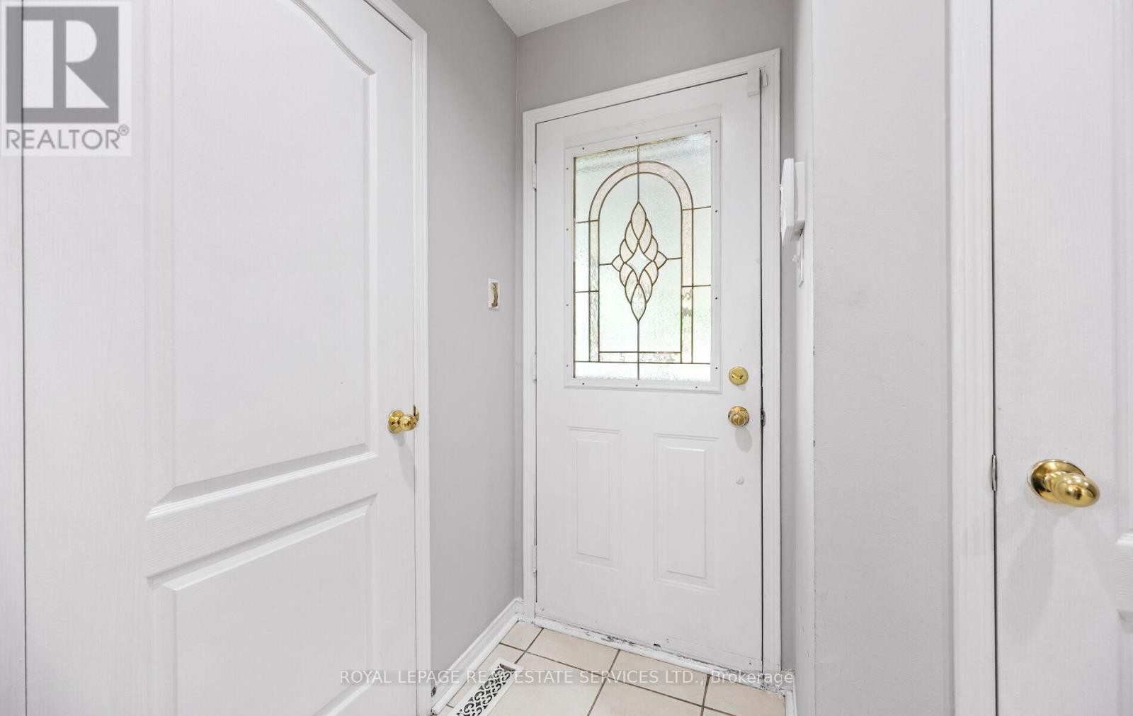 812 Golden Farmer Way, Mississauga, Ontario  L5W 1A7 - Photo 7 - W12197873