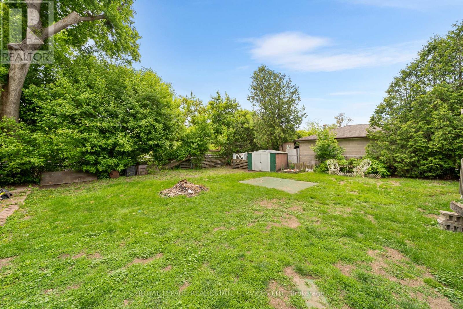 1820 Balsam Avenue, Mississauga, Ontario  L5J 1L2 - Photo 16 - W12197904