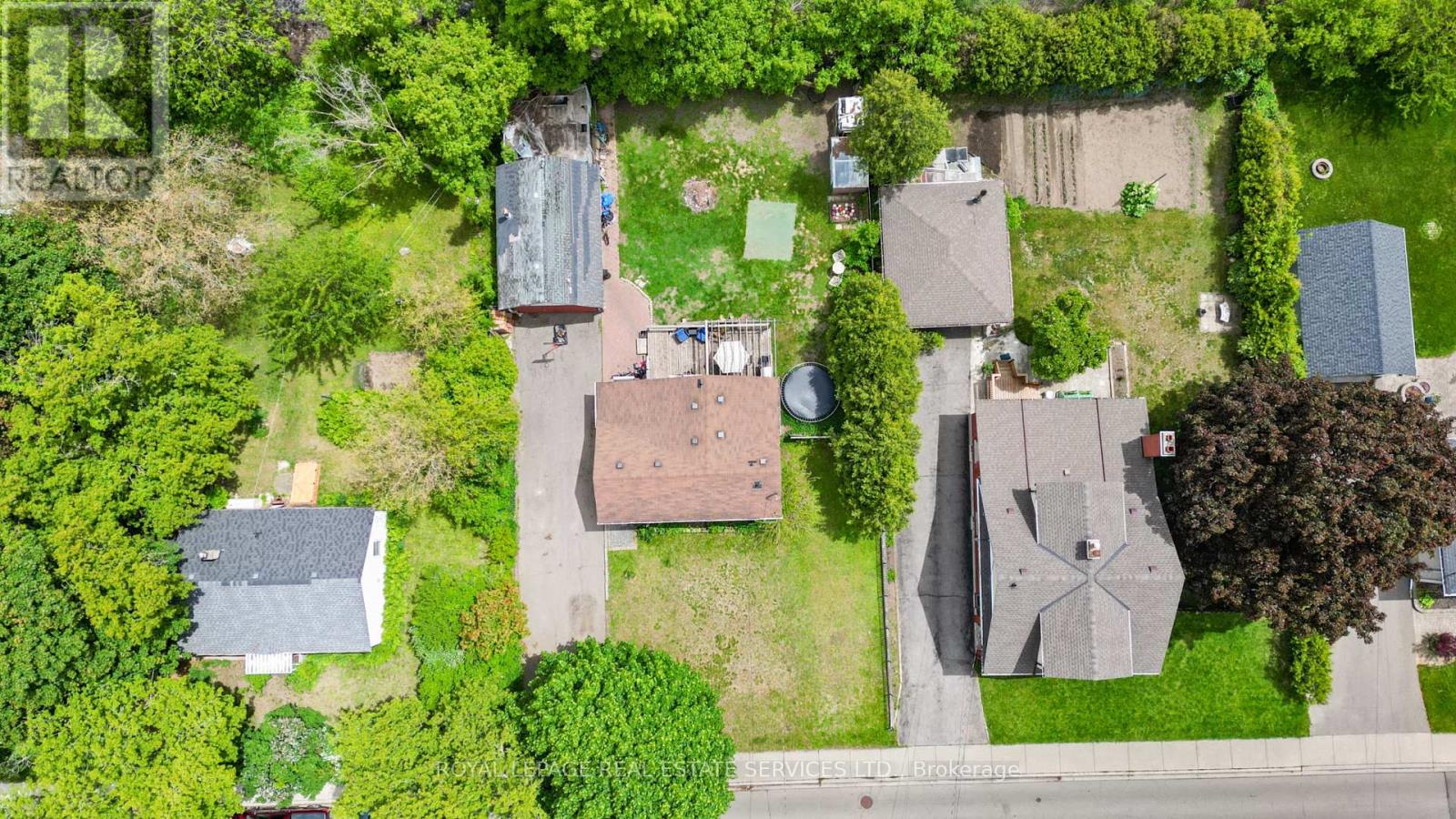 1820 Balsam Avenue, Mississauga, Ontario  L5J 1L2 - Photo 18 - W12197904