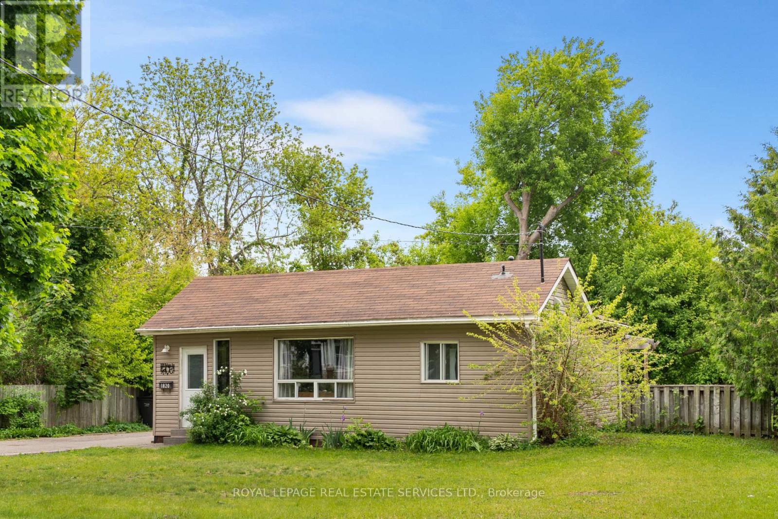 1820 Balsam Avenue, Mississauga, Ontario  L5J 1L2 - Photo 5 - W12197904