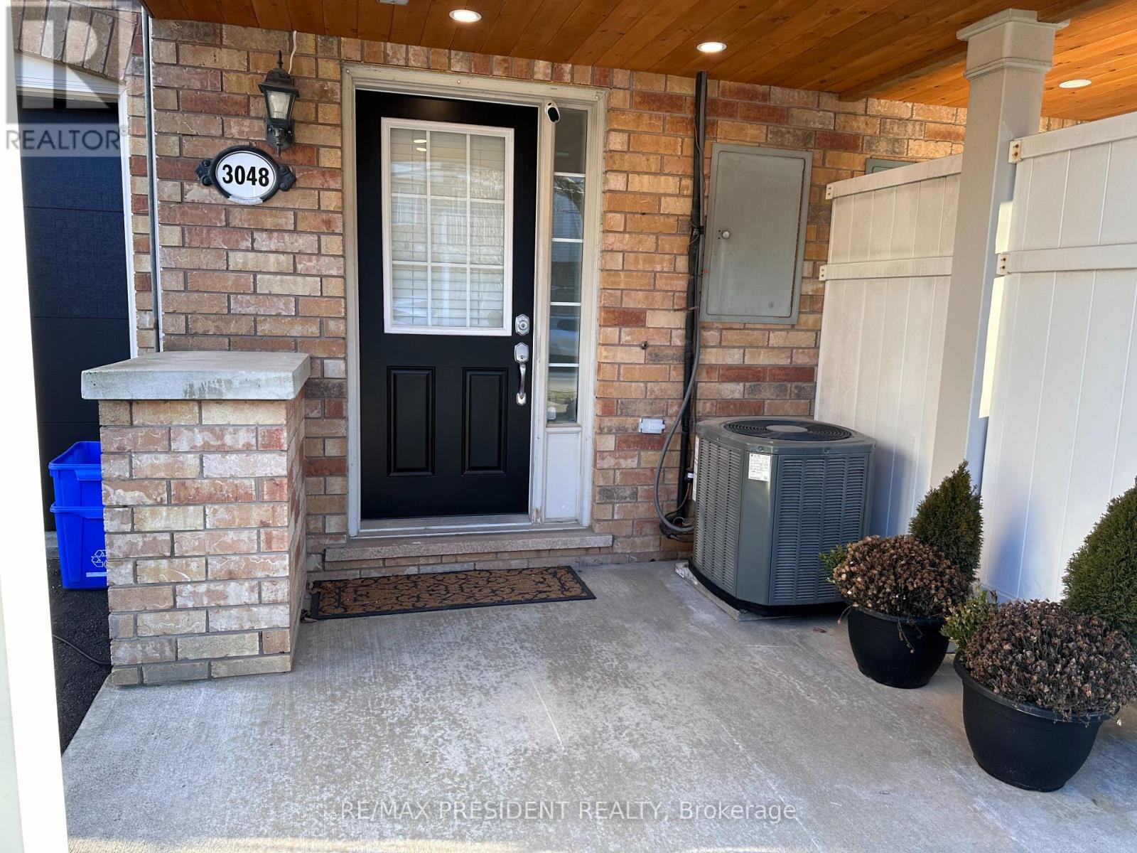 3048 Dewridge Avenue, Oakville, Ontario  L6M 5H9 - Photo 4 - W12197910