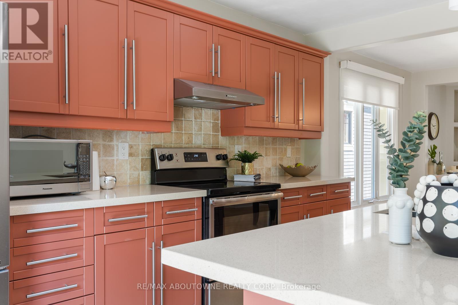 1143 Shaw Street, Oakville (Wo West), Ontario  L6L 2S1 - Photo 16 - W12197911