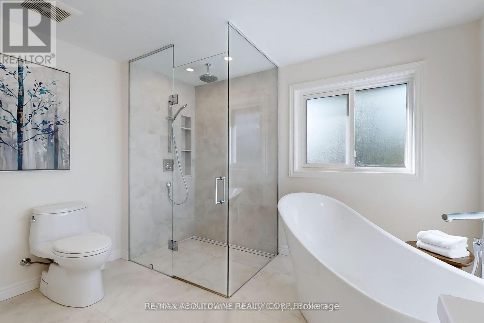 1534 Heritage Way, Oakville, Ontario  L6M 2Z7 - Photo 26 - W12197994