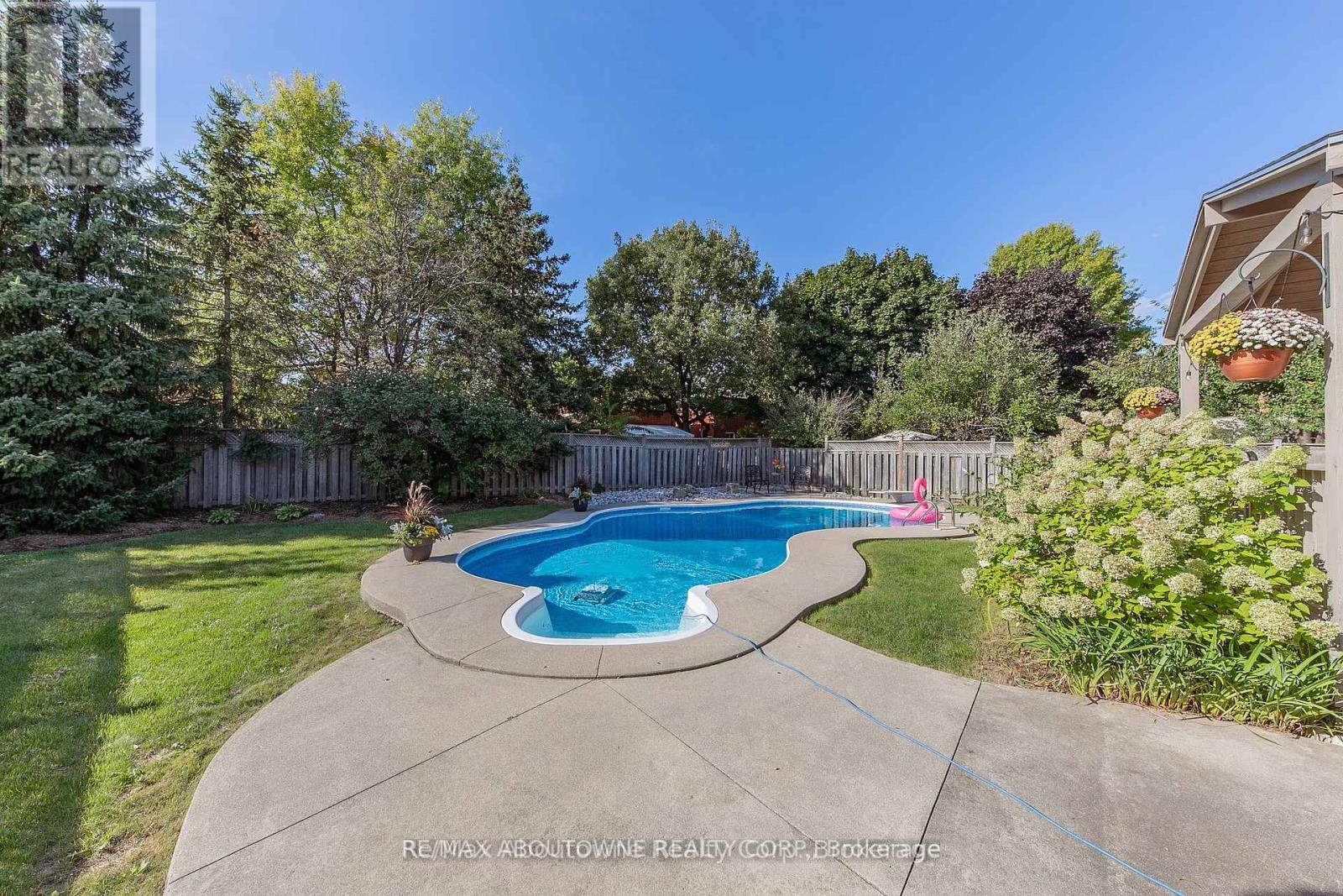 1534 Heritage Way, Oakville, Ontario  L6M 2Z7 - Photo 37 - W12197994