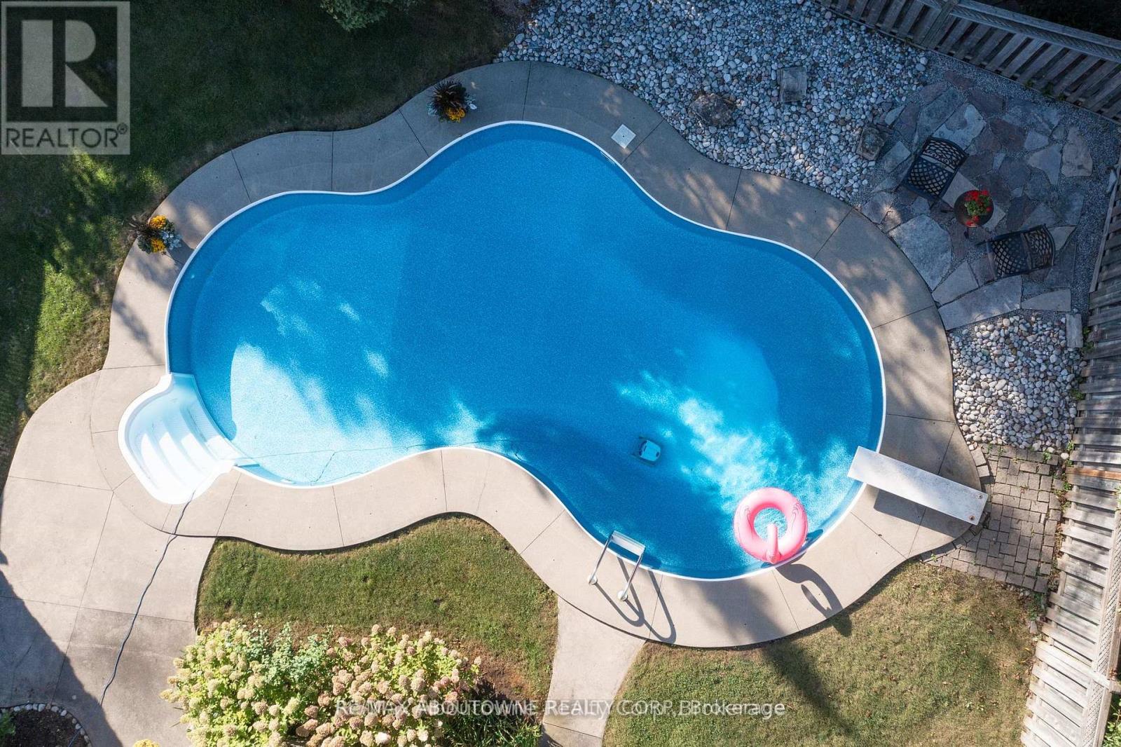 1534 Heritage Way, Oakville, Ontario  L6M 2Z7 - Photo 39 - W12197994