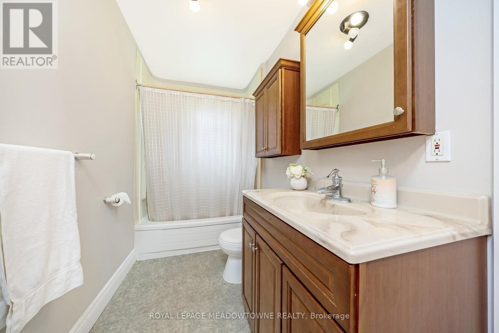 1 Caseley Drive, Halton Hills, Ontario  L0P 1K0 - Photo 17 - W12198017
