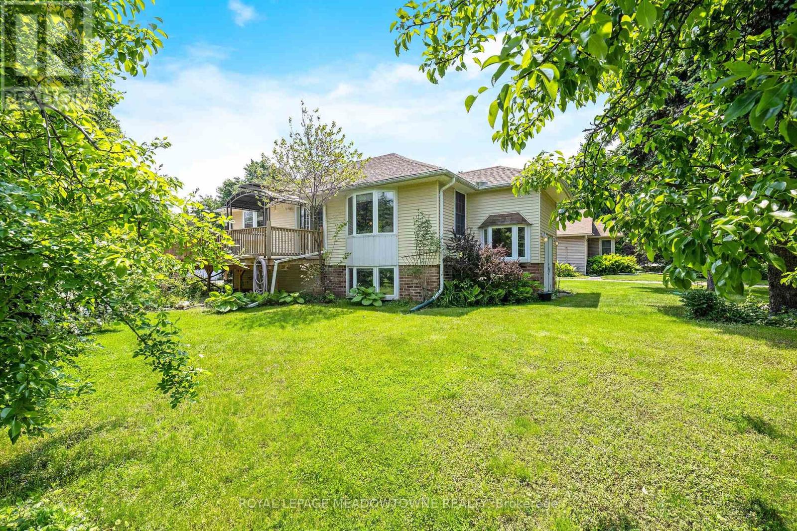 1 Caseley Drive, Halton Hills, Ontario  L0P 1K0 - Photo 3 - W12198017