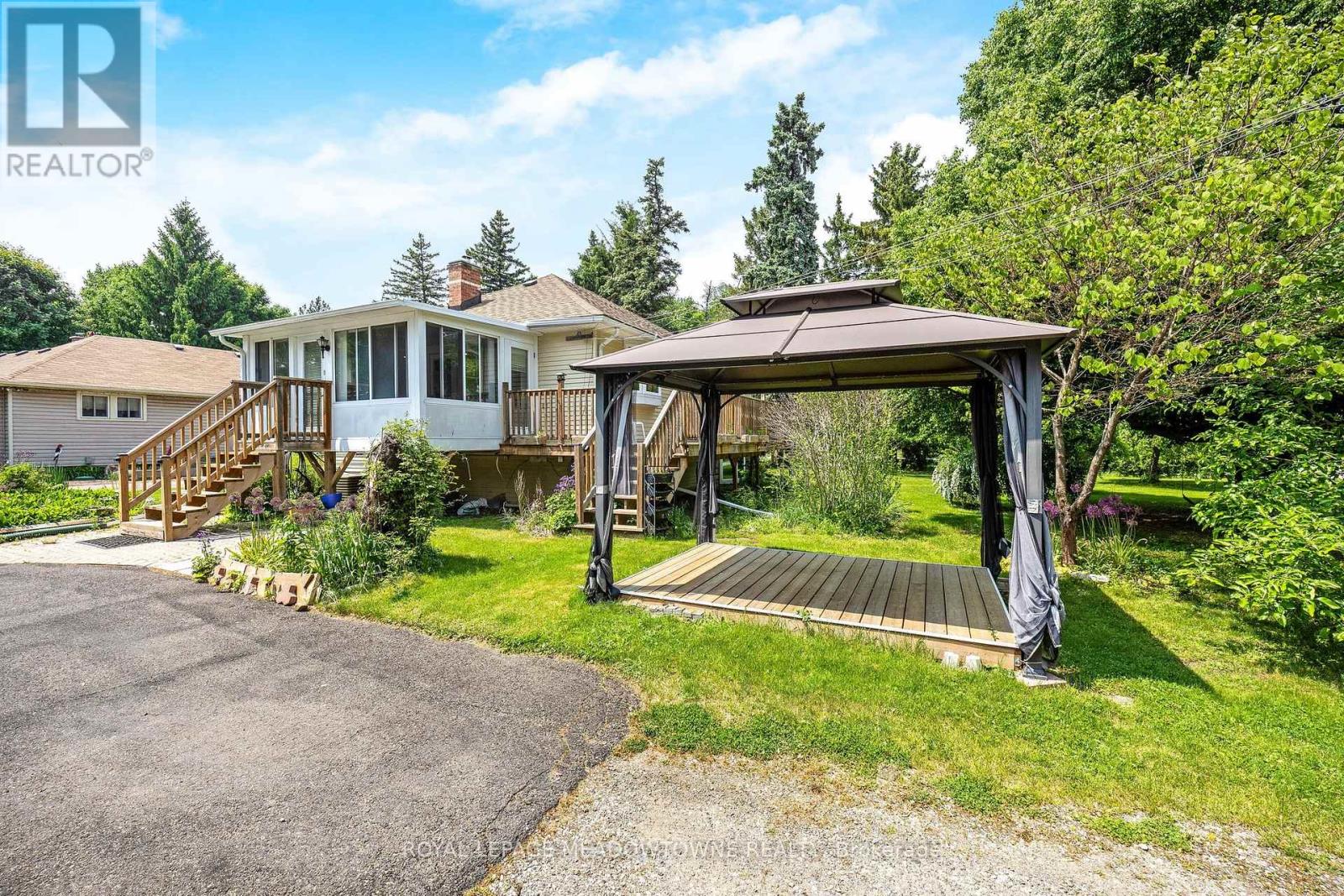 1 Caseley Drive, Halton Hills (Rural Halton Hills), Ontario  L0P 1K0 - Photo 38 - W12198017