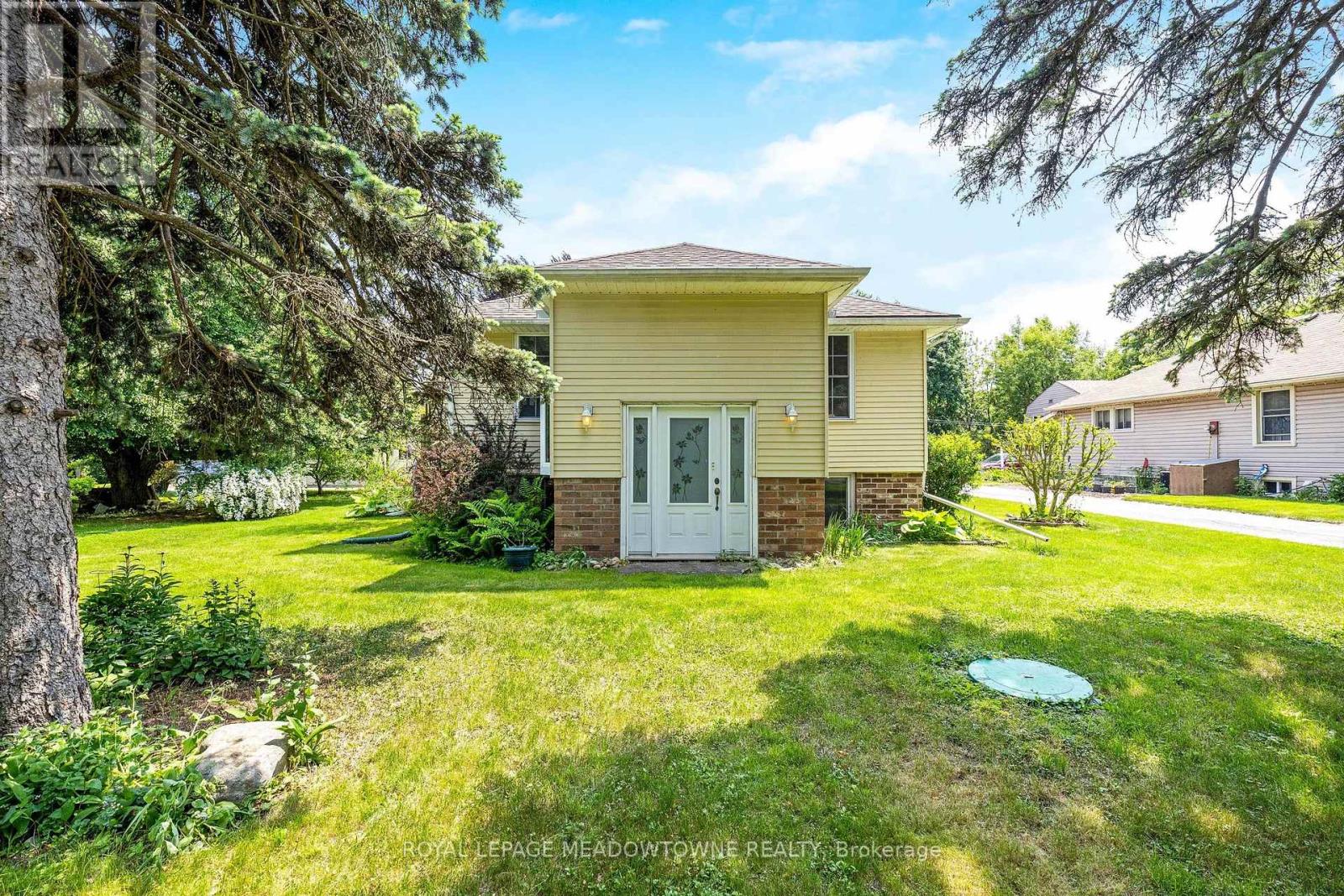 1 Caseley Drive, Halton Hills, Ontario  L0P 1K0 - Photo 5 - W12198017
