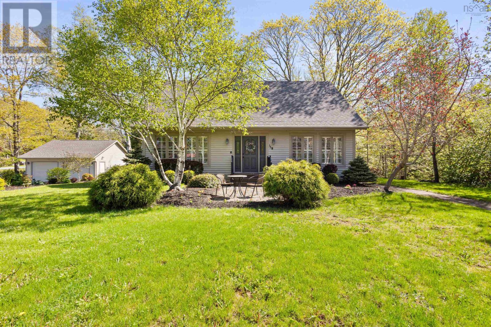 Property at 158 Buckingham Drive image 1