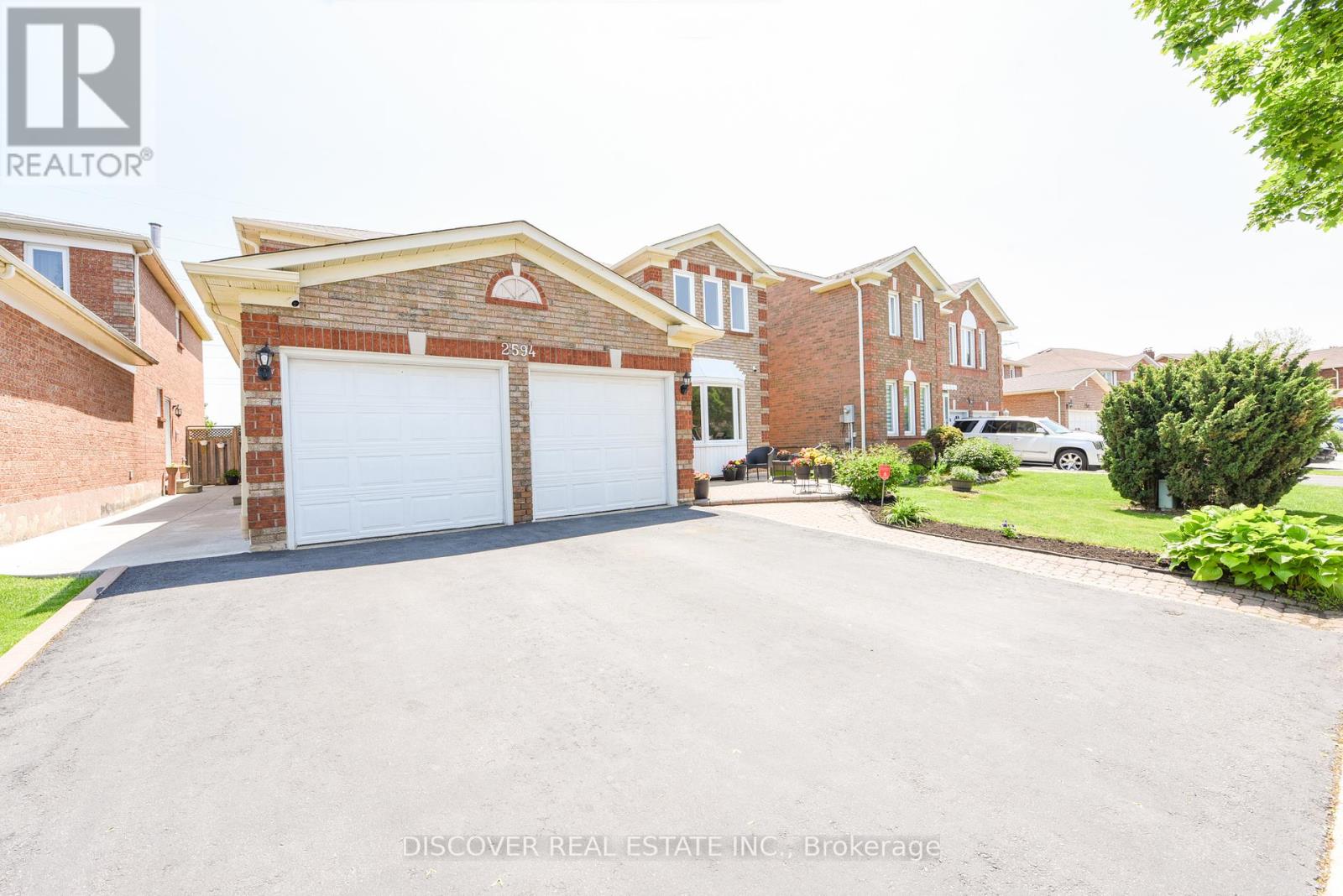 Property at 2594 AMBERCROFT TRAIL image 4