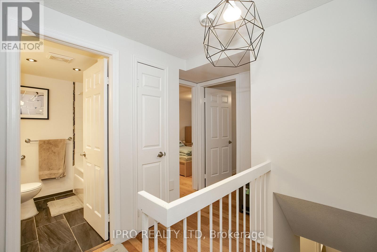 75 - 1080 Walden Circle, Mississauga (Clarkson), Ontario  L5J 4J9 - Photo 29 - W12195545
