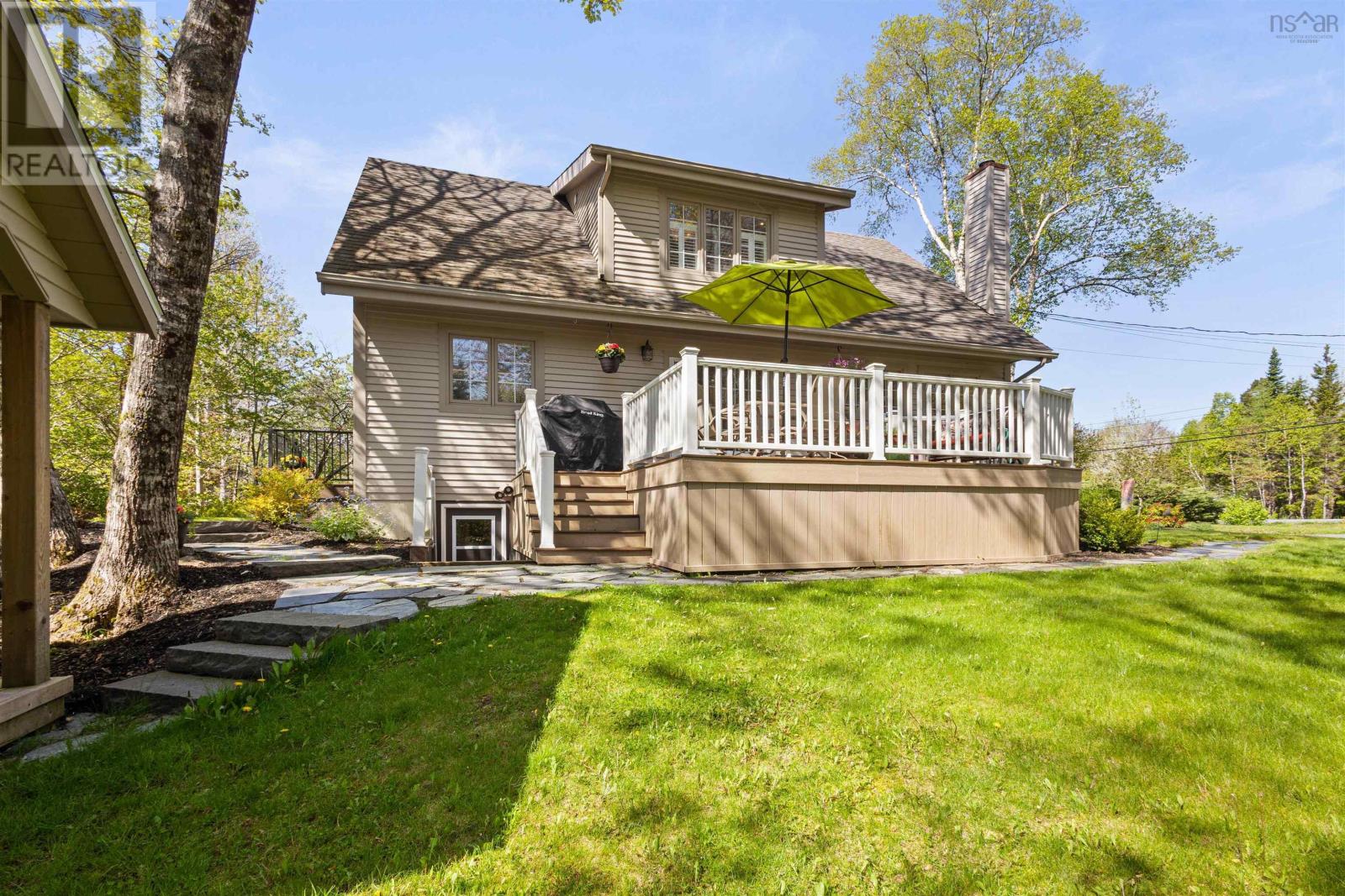 Property at 158 Buckingham Drive image 5